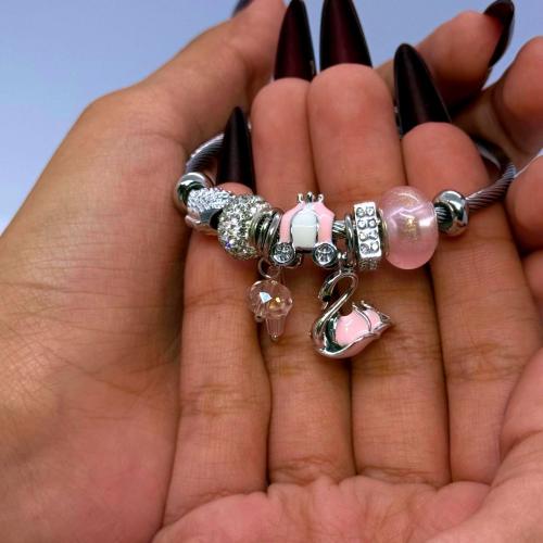 Fine bracelet arrangements (9)