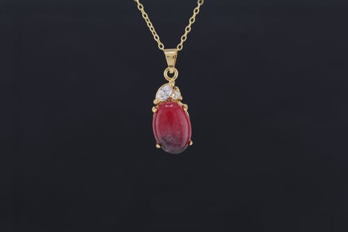 تعليقة Crimson Gemstone
