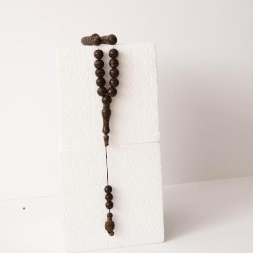 A fragrant rosary with cinnamon