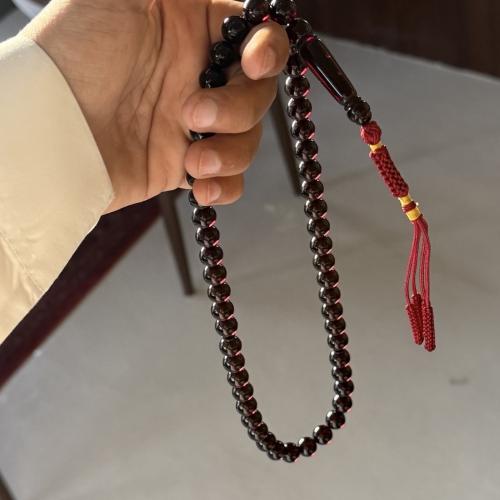 بكلايت الياقوت الأحمر الحربا