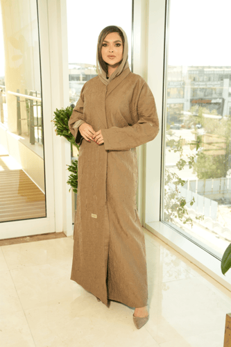 عباية كريب كريشة لون خمري مع خيوط ذهبي