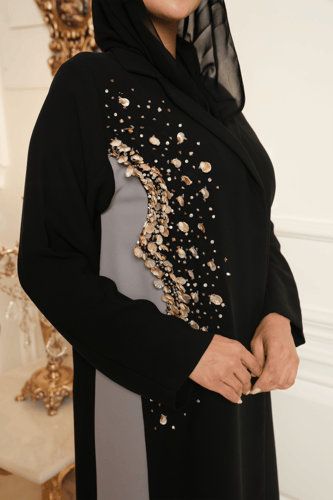 عباية اسود كريب صالونه درجة أولى مشغولة بتطريز يدو...