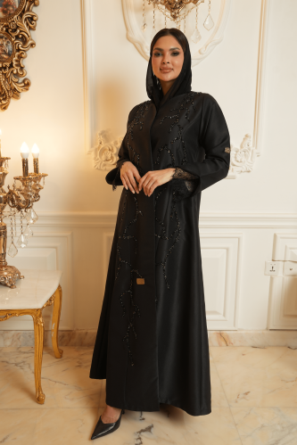 عباية اسود كريب إيطالي بتطريز فاخر جداً على كامل ا...