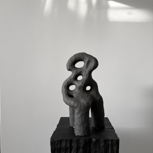 Black 4-hole vase
