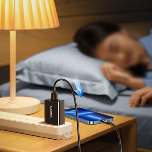 يوجرين كيبل شاحن USB إلى آيفون بطول 1 م - أسود