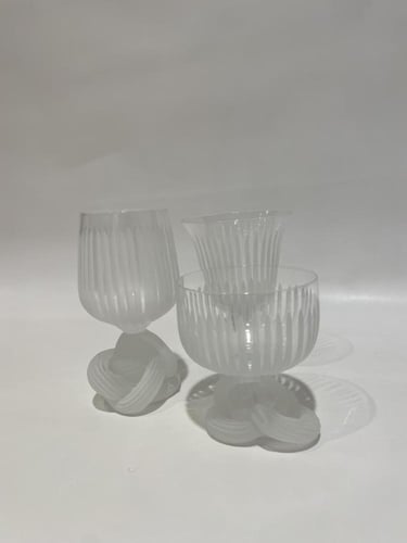 12 كاسه عصير زجاج باللون الابيض المثلج