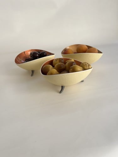 طبق عاج صغير