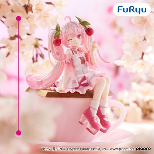 Noodle Stopper Figure - Sakura Miku 2025 Winku