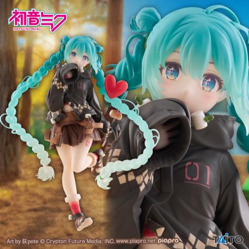 Hatsune Miku Fashion Figure Outdoor
