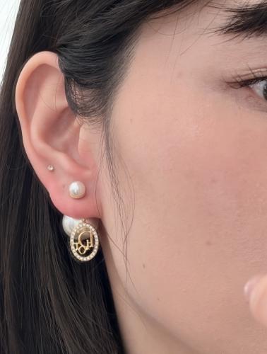 A high-quality brand imitation ring from Dior