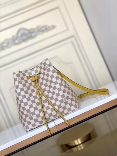 شنطة لويس فويتون تقليد مستر كواليتي