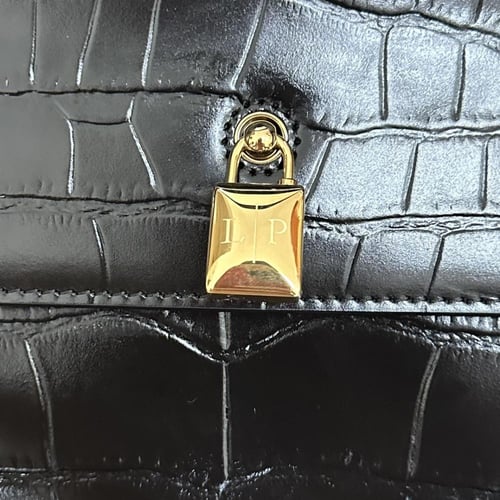 شنطة ماركة لورو بيانا تقليد عالي الجودة