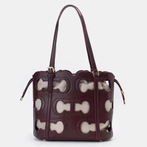 Carolinaherrera- burgundy