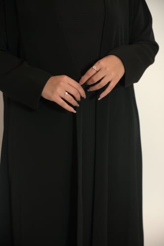 عباية سوداء كريب + فستان عباية مجاني