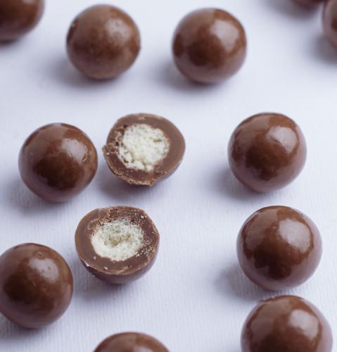 ملبس كرات بسكويت شوكلاته