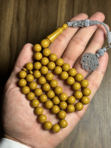 بكلايت بلجيكي بني (التوفي) بطربزونة