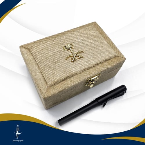 شنطة مخمل سيفين ونخلة