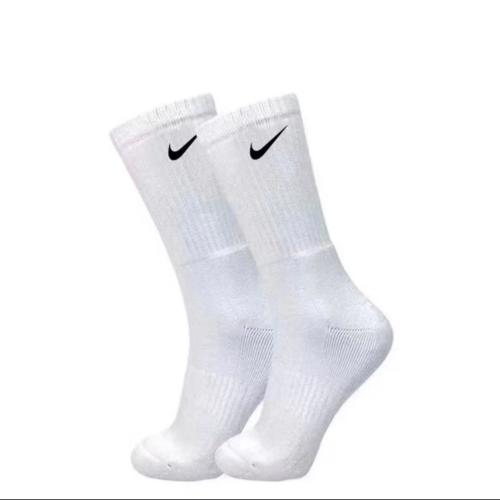 شراب نايك ابيض قصير