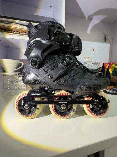 ايفو برو اسود مقاس 38/37