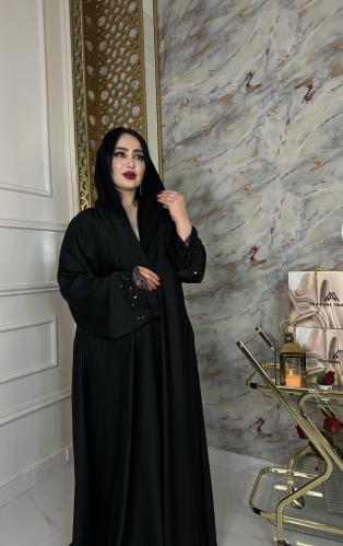 جديدنا - عبايه حرير طبيعي مع الطرحه