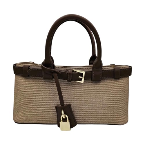 شنطة نسائيه أنيقة من فوؤر باج