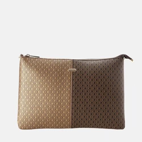 حقيبة باوتش تيك