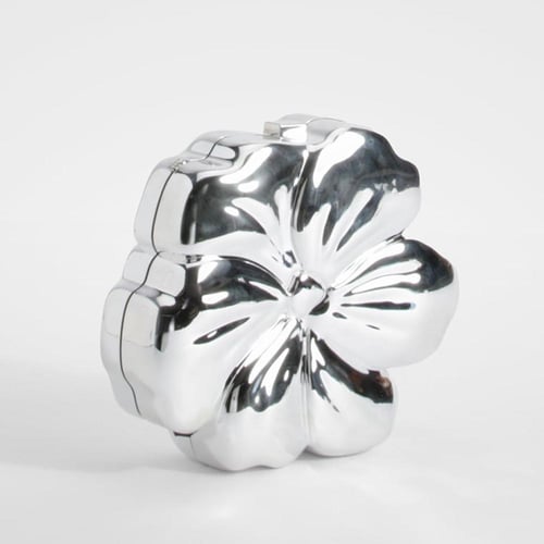 شنطة يد صغيرة من الاكريليك