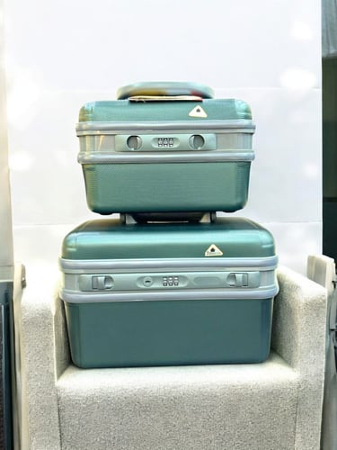 طقم شنطة مجوهرات وذهب فايبر بقفل مقاس12/10