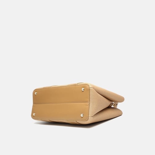 حقيبة يد ميلي مع البوك