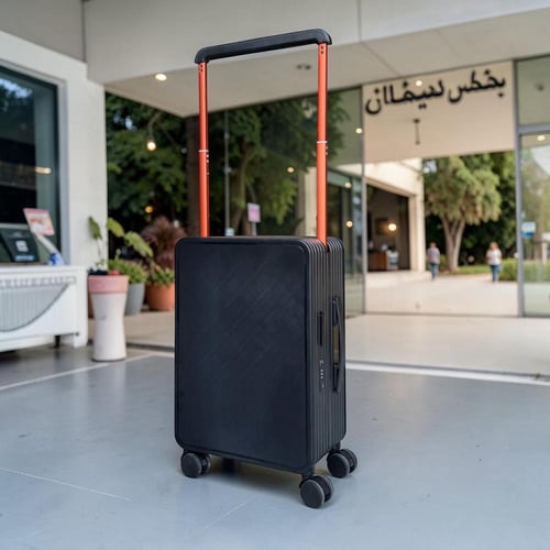 شنطة سفر تصميم حديث بقفل ذكي وعجلات 360°