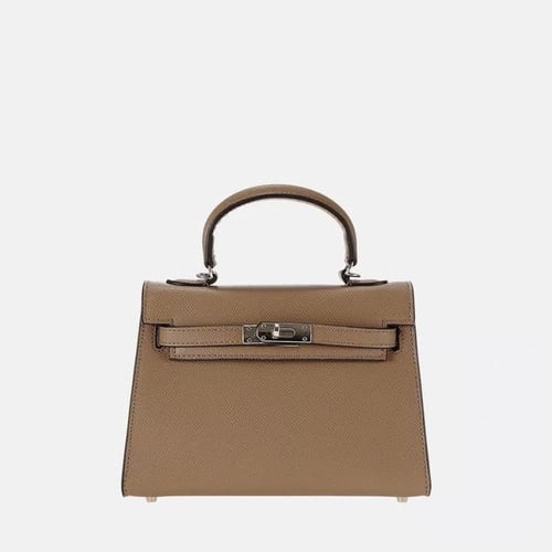 حقيبه يد بألوان أنيقة من فور باج