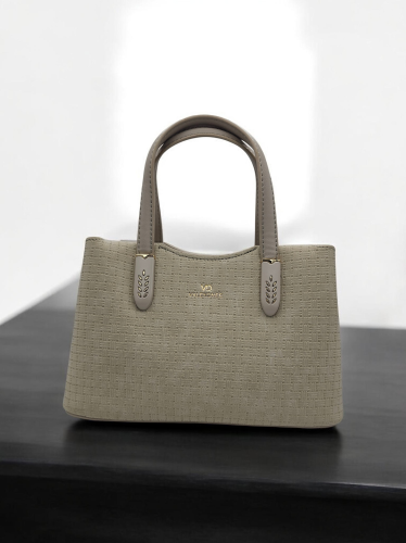 شنطة نسائية يد ميلي بتصميم كلاسيكي