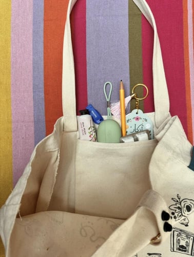 حقيبة كانفيس اشيائي السعيدة