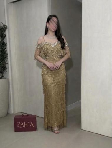 فستان سهرة تل خرز مع هدب