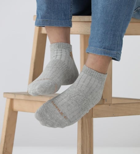 شراب SPRUCE مضاد للبكترياء بتقنية نانو الفضة