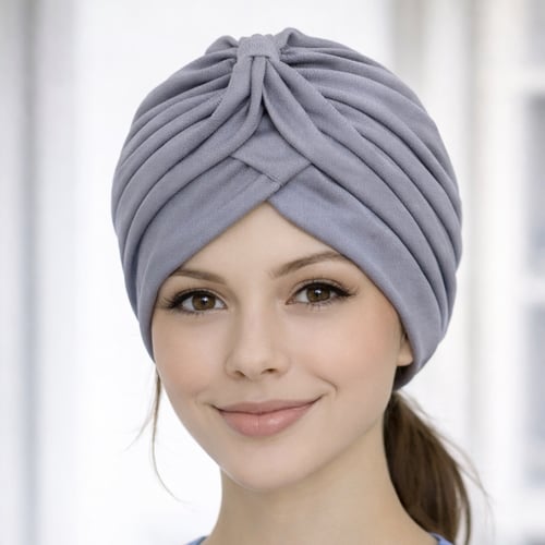 قبعة عاملات منزليه بعده الوان