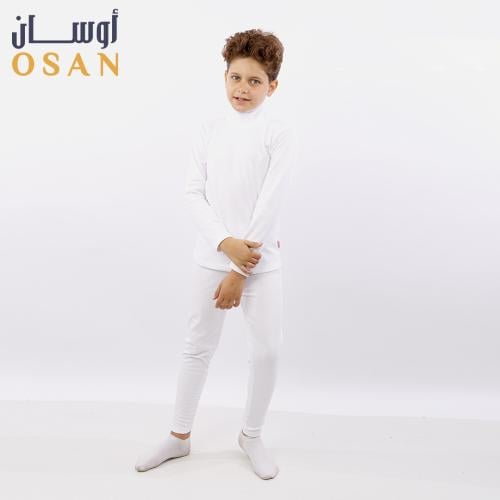 بيجامة ولادي بلون أبيض ورقبة مرتفعة