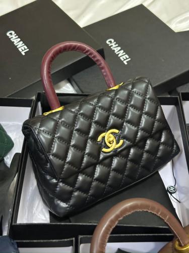 شنطه نسائي كتف سواء