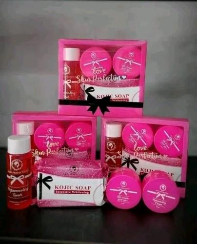 مجموعة لاف سكين بيرفيكشن Skin Perfection لتجديد ال...