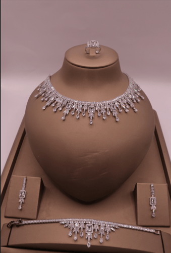 طقم ديفان البريق