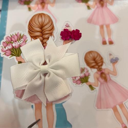 توزيعات بنات حلق وفيونكه