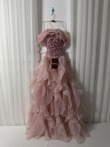 فستان سهرة وردي أنيق للحفلات