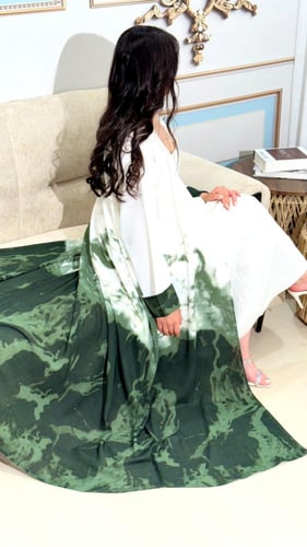 عبايه نص كلوش اخضر-131
