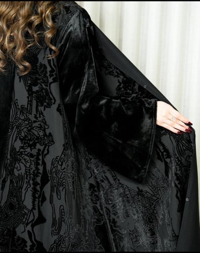 عبايه مخمل على رسمات مشجر_905