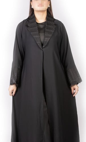 عبايه نص كلوش تطريز اسود-126