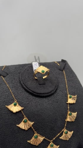 طقم ذهب عيار 21