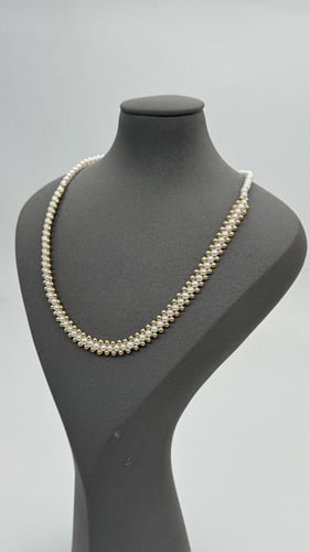 عقد لؤلؤ ذهب عيار 18