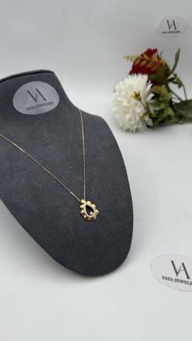 عقد ذهب عيار 18
