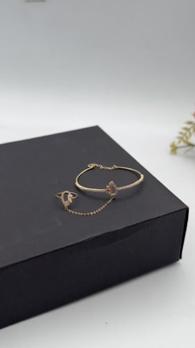 كف اطفال ذهب عيار 18