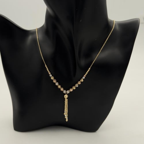 عقد ذهب عيار 18